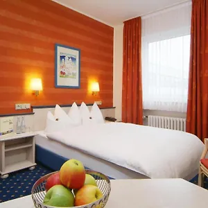 Apartment Cityperle - Ruhige In Direkter Innenstadt Lage Naehe Dom -, Köln