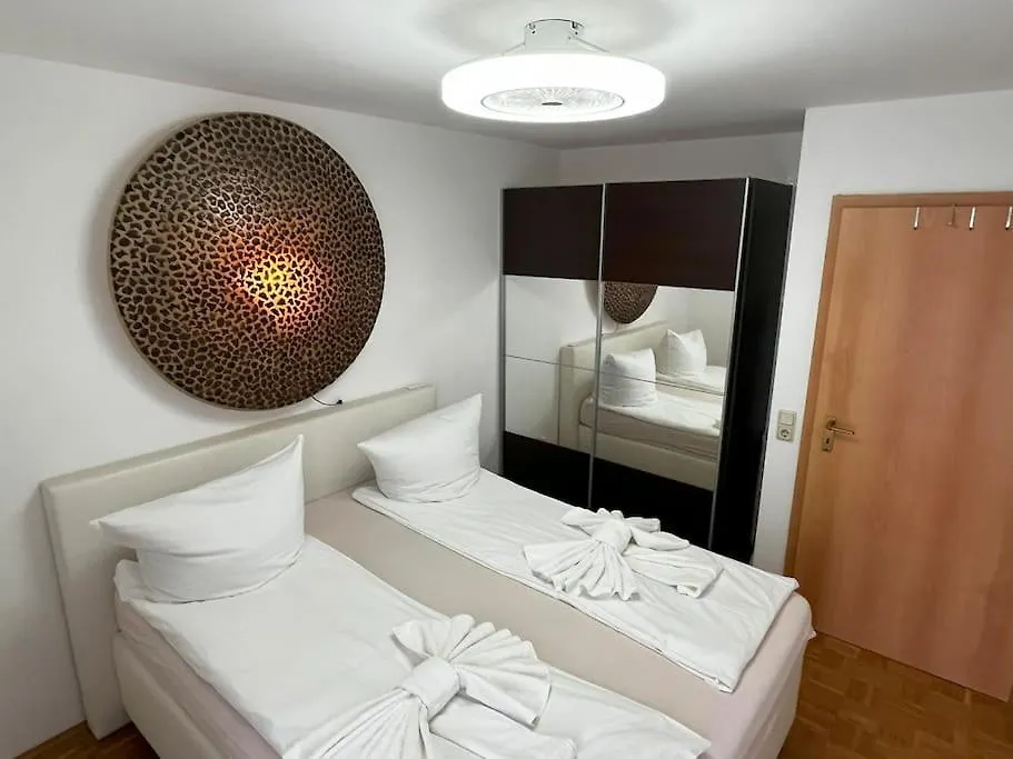 Central Aparment In Popular Neighborhood Keulen 0*,